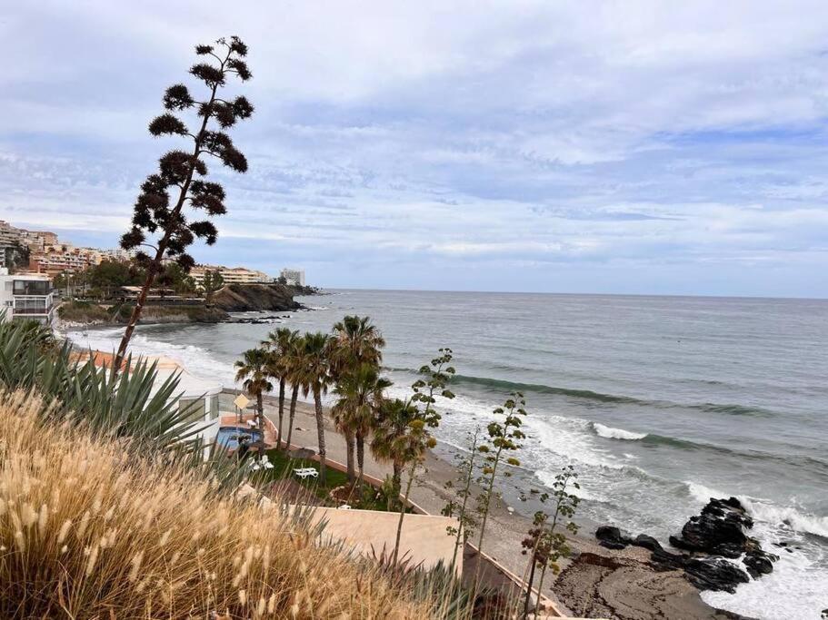 Benalmadena Costa Malaga Apartamento Muy Acogedor Con Vistas Al Mar Terraza Gigante Para Verano E Invierno Parking Exterior photo